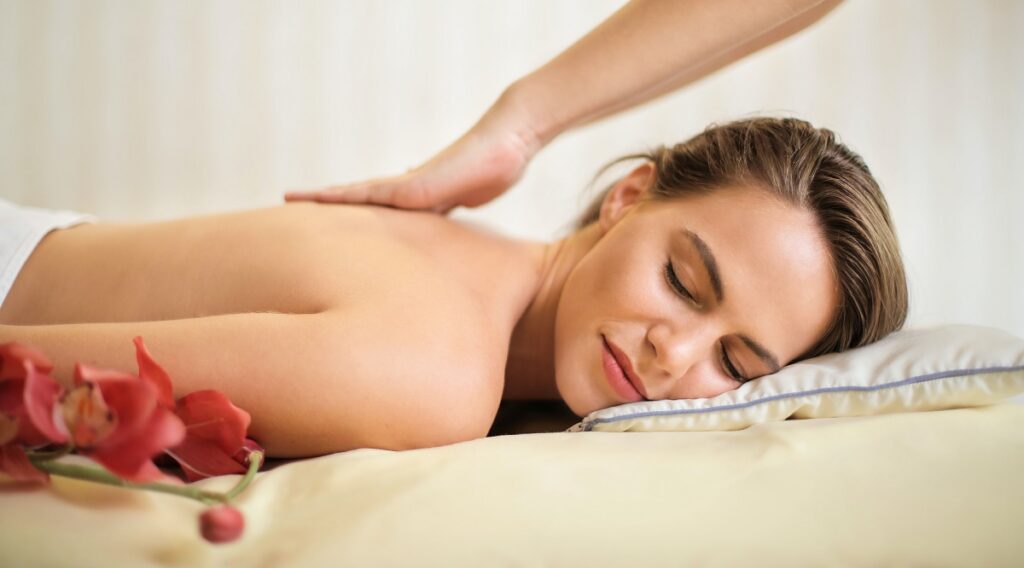 Best body to body massage luxury spa in Jayanagar